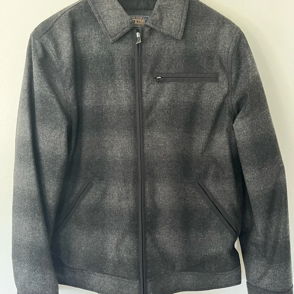 Men's Gray Jacket - Picture 1 of 6